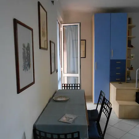Appartamento Monolocale A Vista Lago *